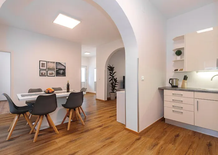 House Lijan クルク