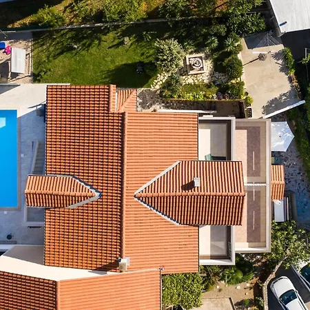 Apartment House Lijan Krk Town