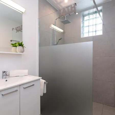 Apartment House Lijan Krk Town