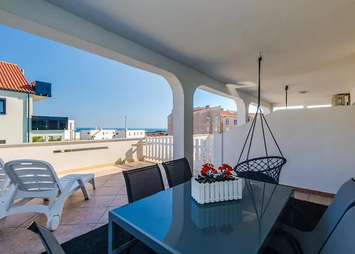 House Lijan شقة