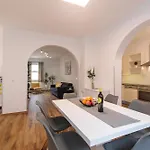House Lijan