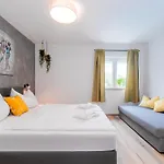 Apartamento House Lijan