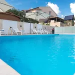 Apartamento House Lijan