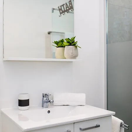 House Lijan Апартаменты